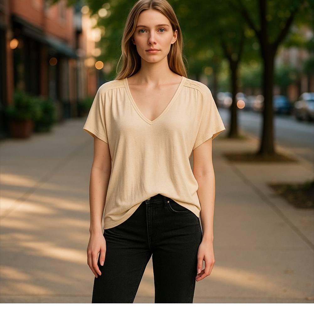 Billy Reid Cream V-Neck Short Sleeve Top
